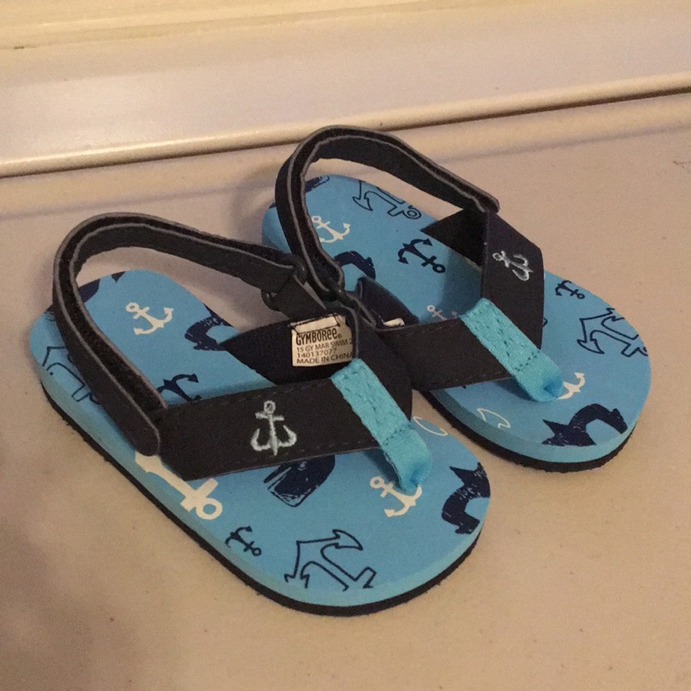 Gymboree never worn flip  flops